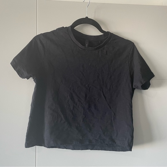 Simple black silver jeans company crop top - Picture 1 of 4